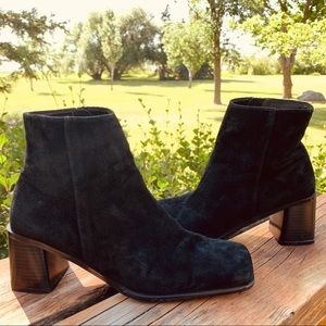 90s Square-toe Ankle Boot